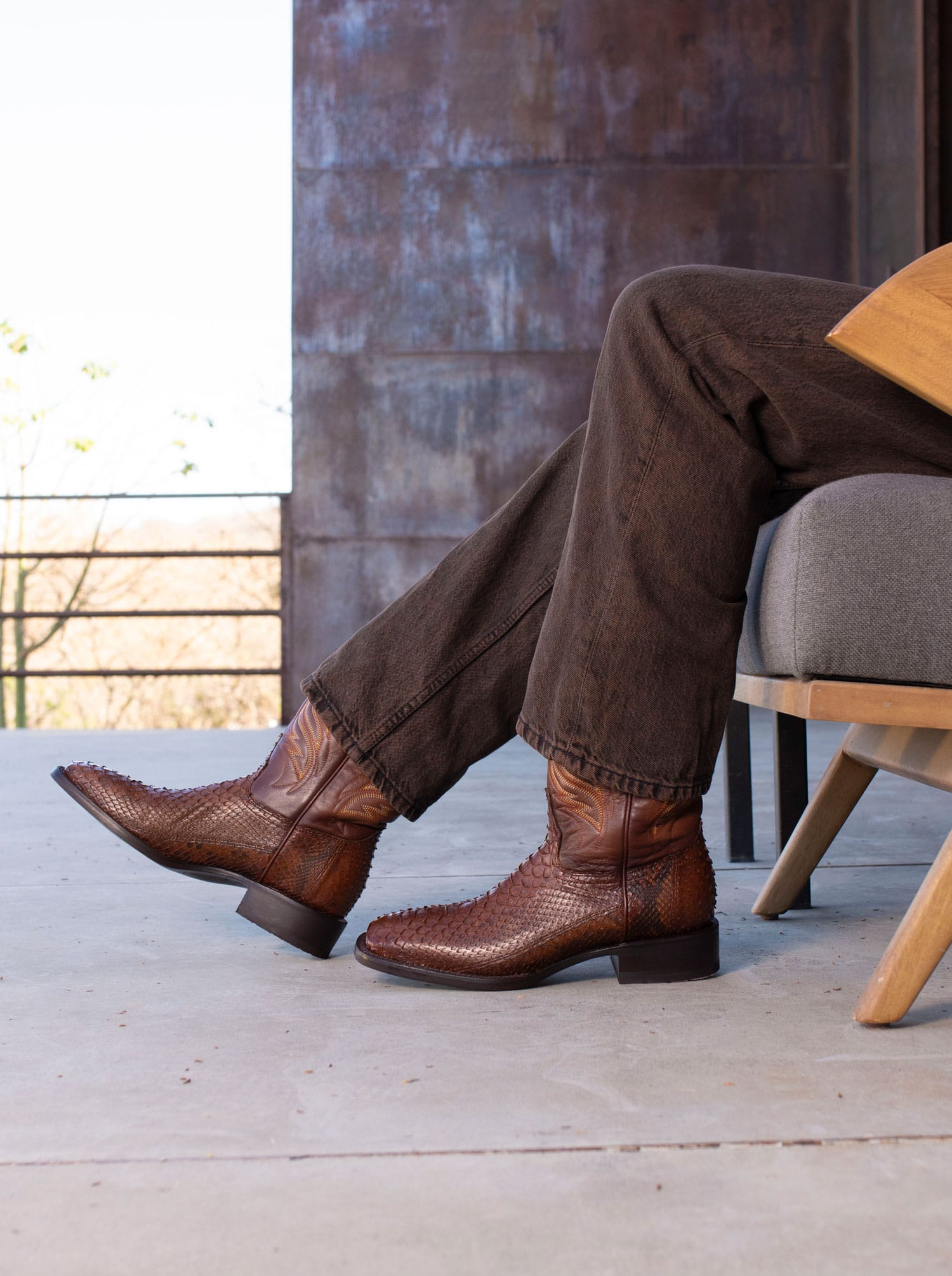 Bota Rodeo con Suela de Cuero en Piel Genuina de Pitón Caramel Estilo 1558