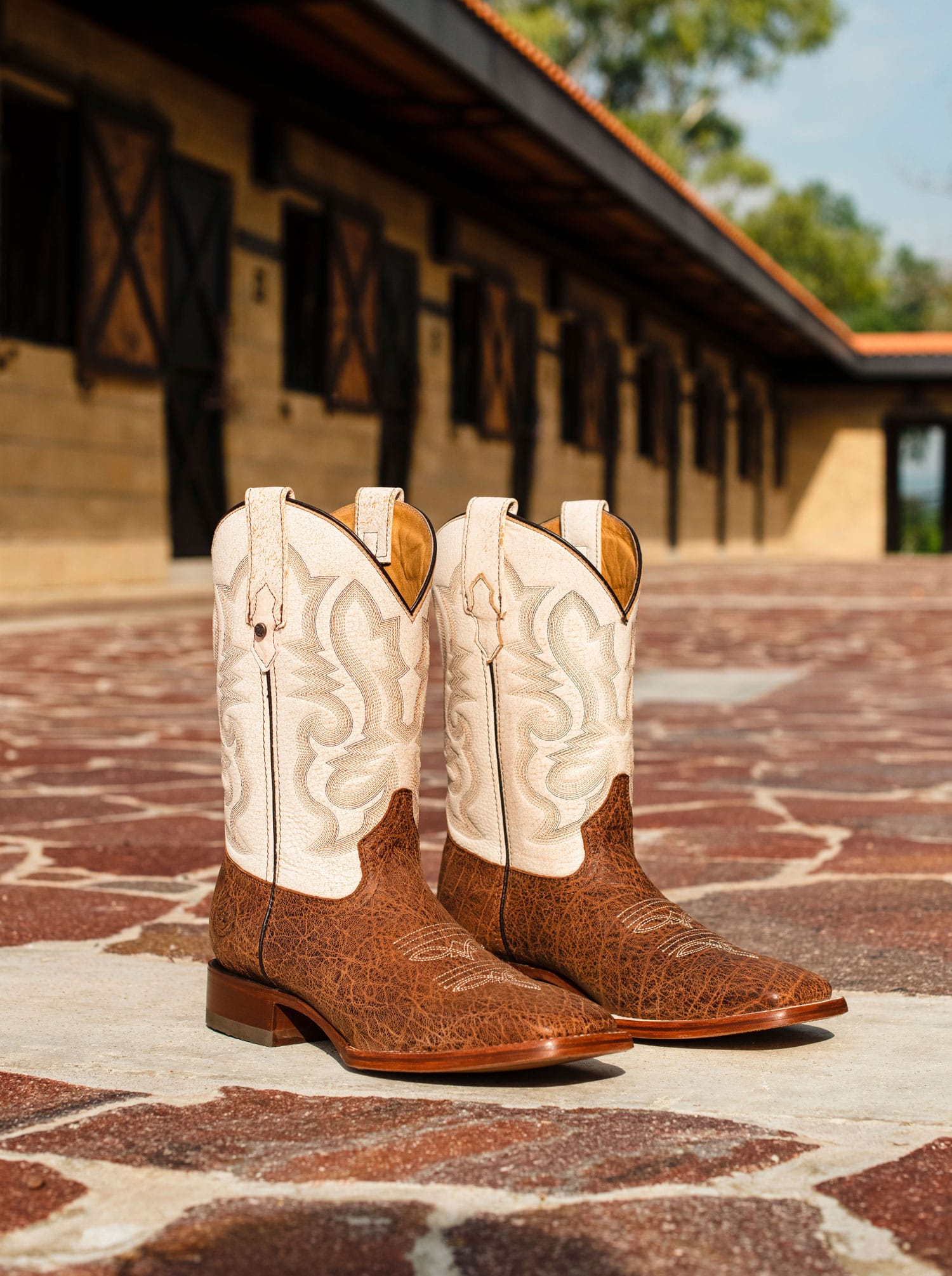 Bota Rodeo con Suela de Cuero en piel Imitación Dragon Cognac Estilo 1555